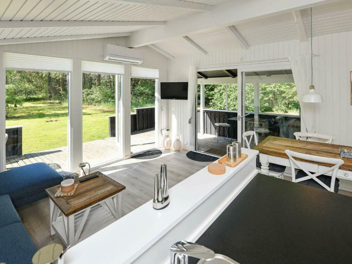 5 Person Holiday Home In Oksb L Dyreby 外观 照片